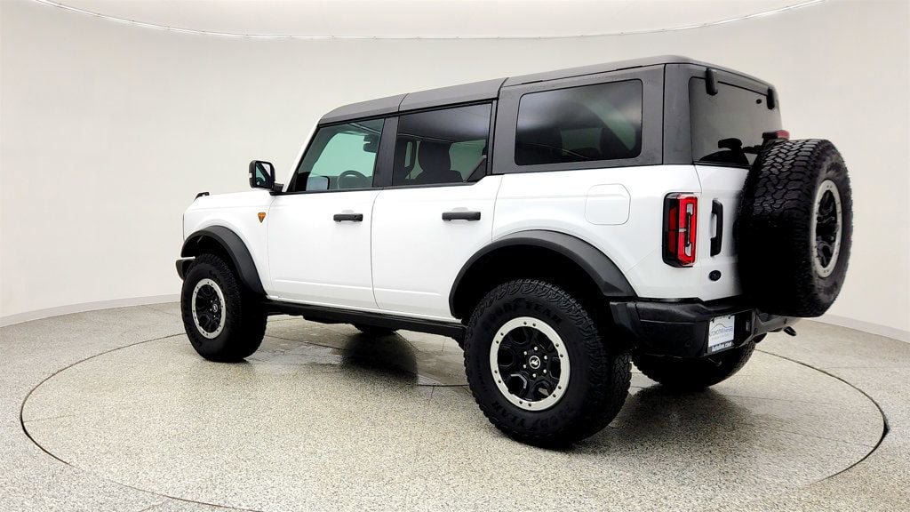 Used 2025 Ford Bronco Badlands image 7