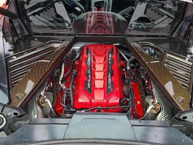 Used 2020 Chevrolet Corvette Stingray Preferred Cpe w/ 2LT Preferred Equipment Group RWD image 28