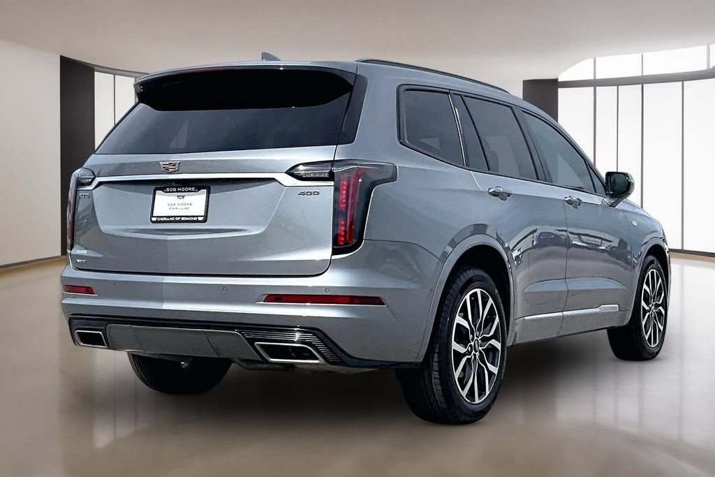 Certified 2025 Cadillac XT6 Sport w/ Platinum Package AWD/4WD image 2