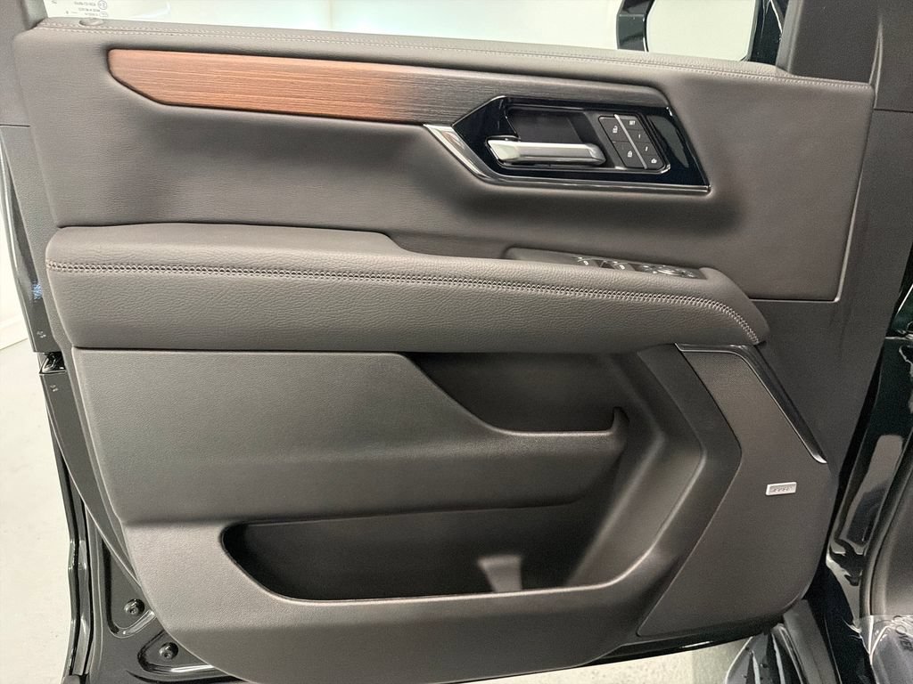 New 2026 GMC Yukon Denali w/ LPO, Floor Liner Package RWD image 12