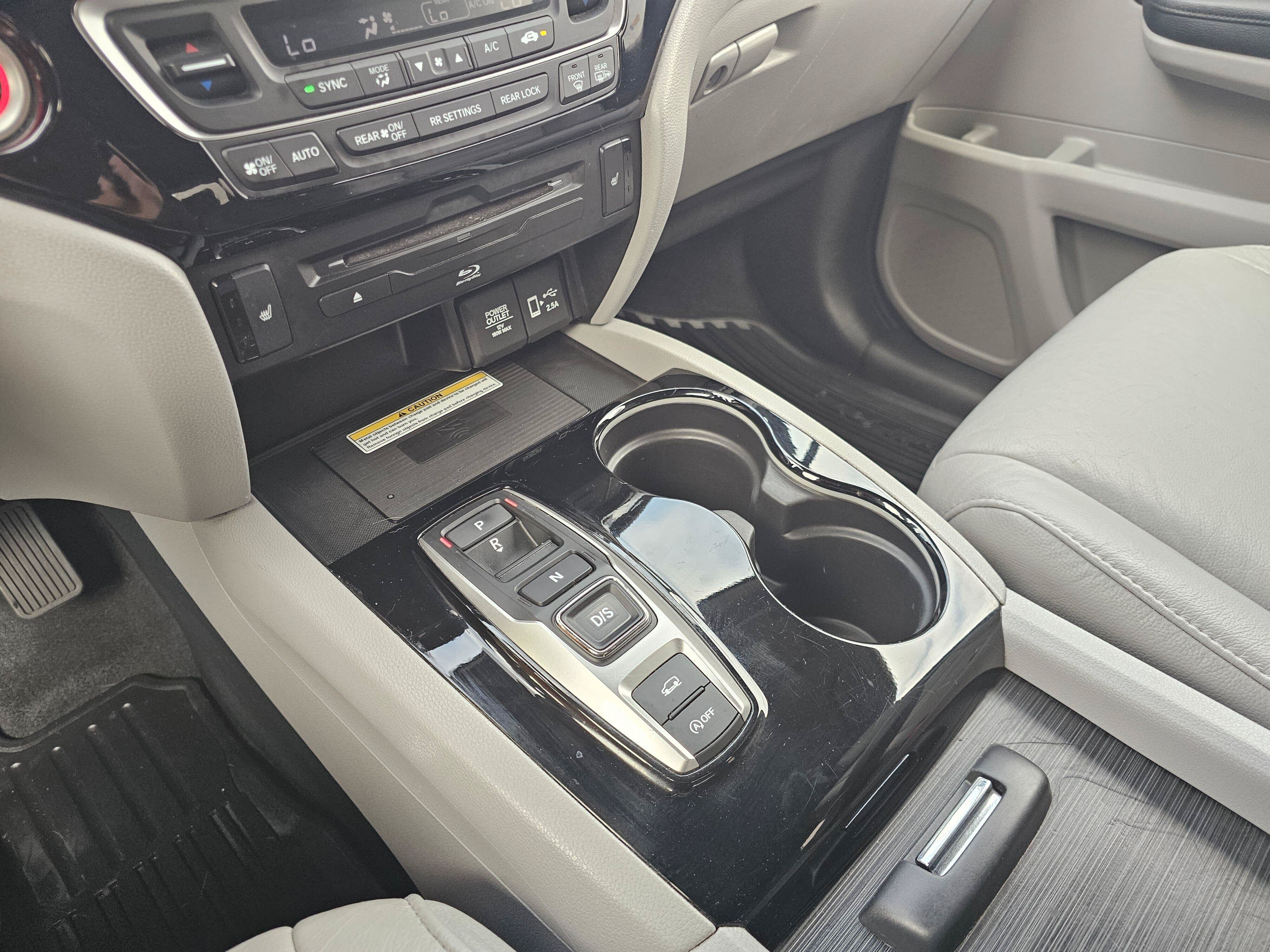 Used 2020 Honda Pilot Touring image 30