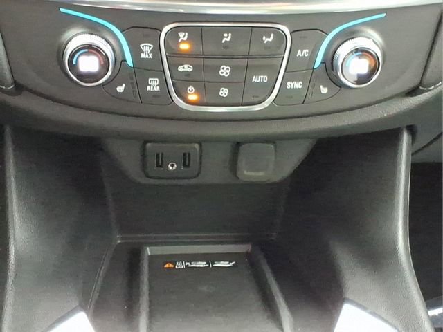 Used 2023 Chevrolet Traverse LT w/ Midnight/Sport Edition AWD/4WD image 21