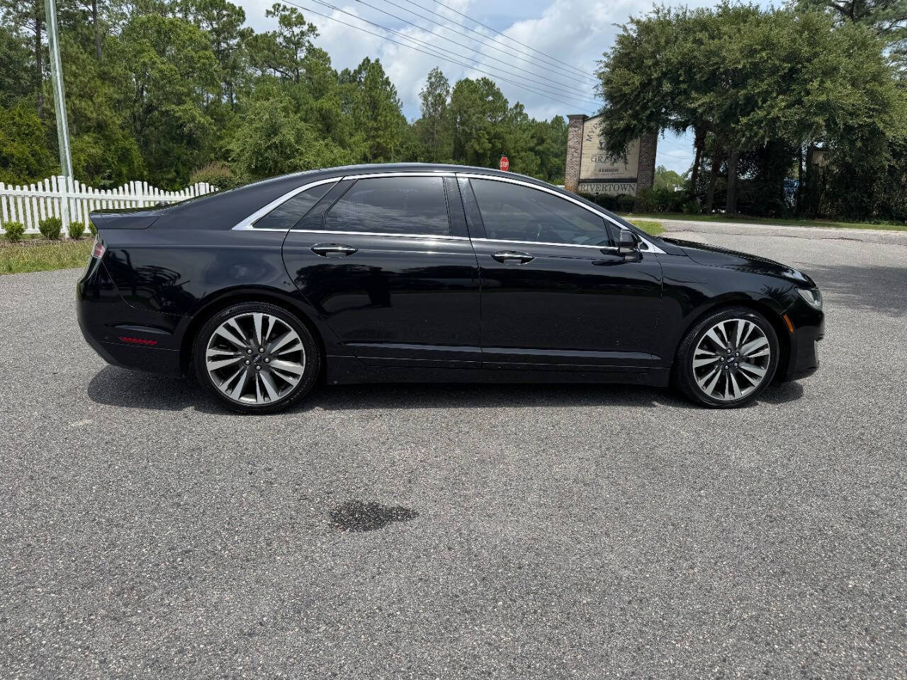 Used 2019 Lincoln MKZ Reserve AWD/4WD image 7