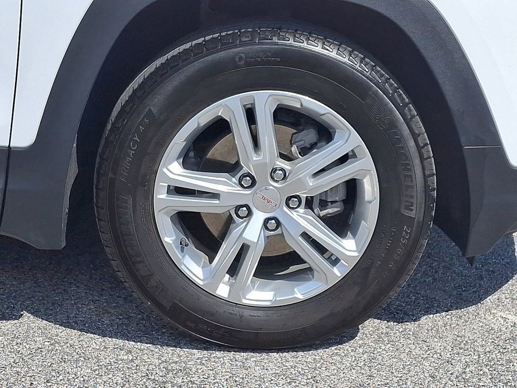 Used 2022 GMC Terrain SLE image 11