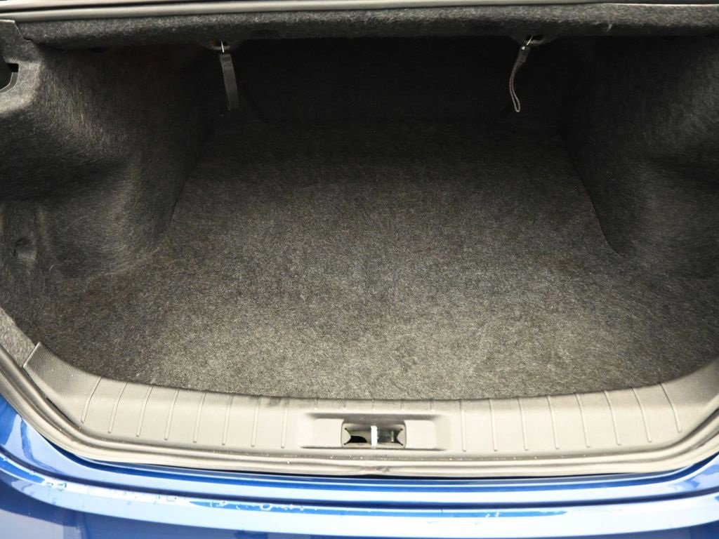 Used 2018 Nissan Maxima SR image 15