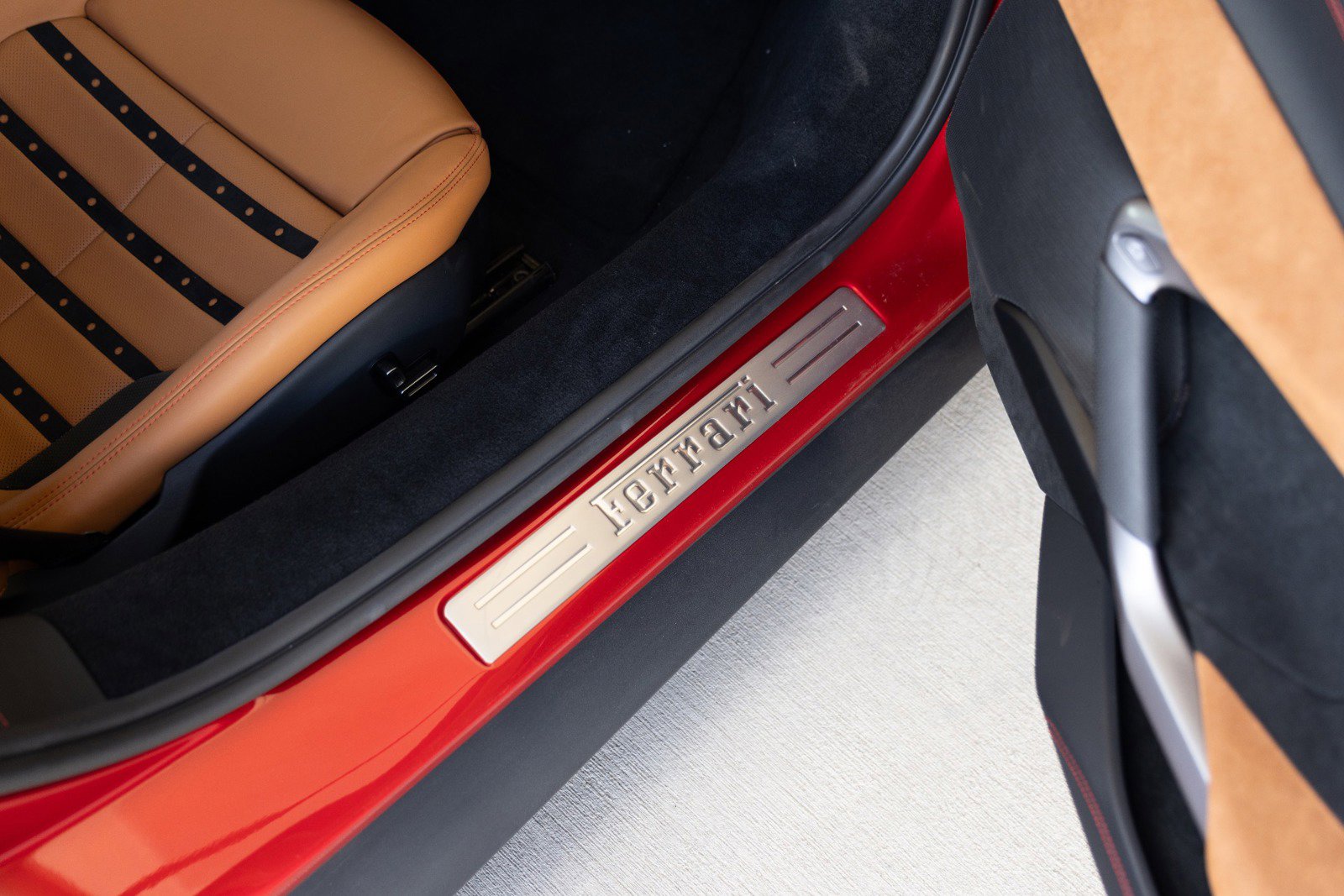 Used 2024 Ferrari 296 GTB RWD image 42