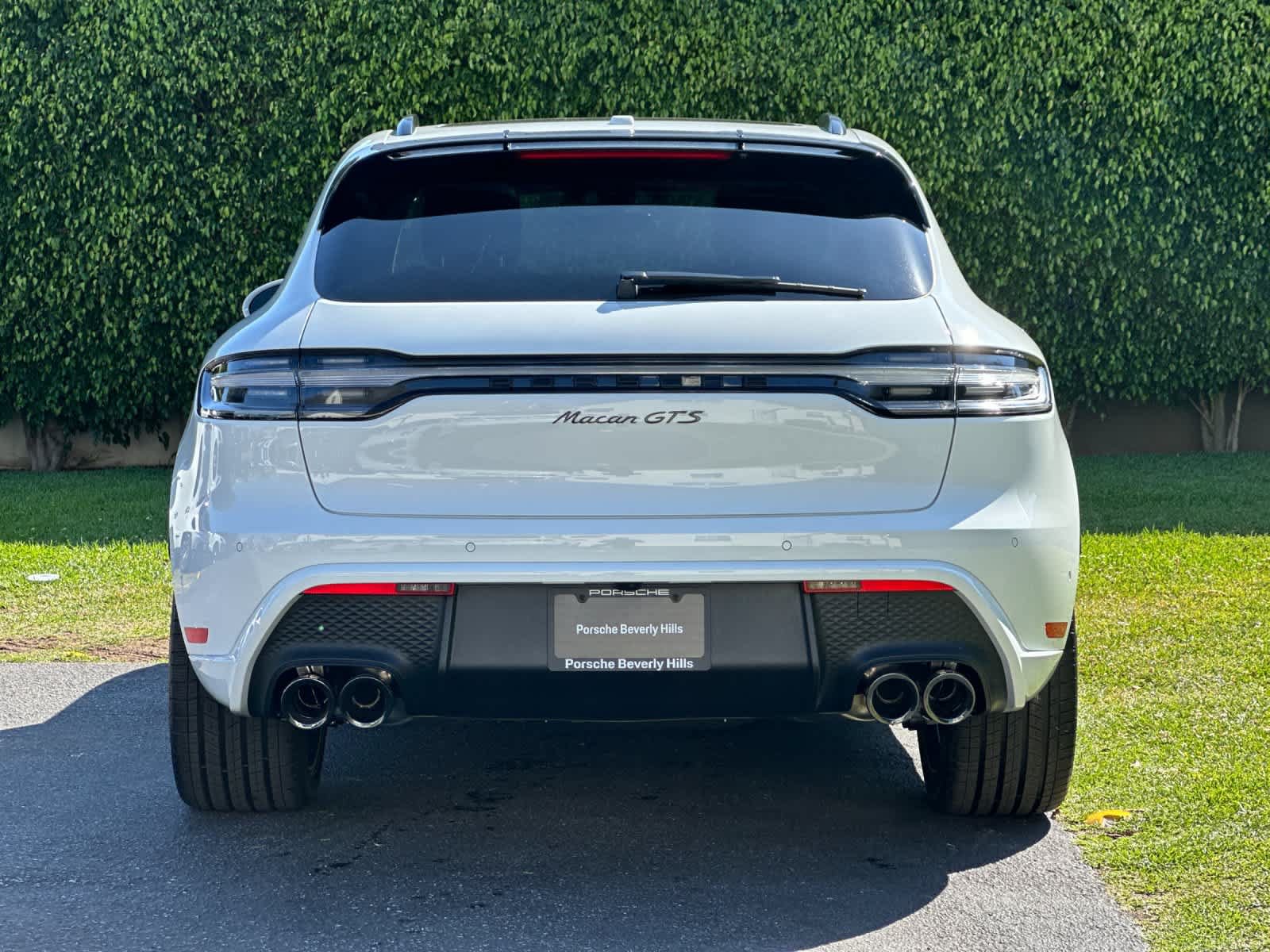 New 2026 Porsche Macan GTS AWD/4WD image 7