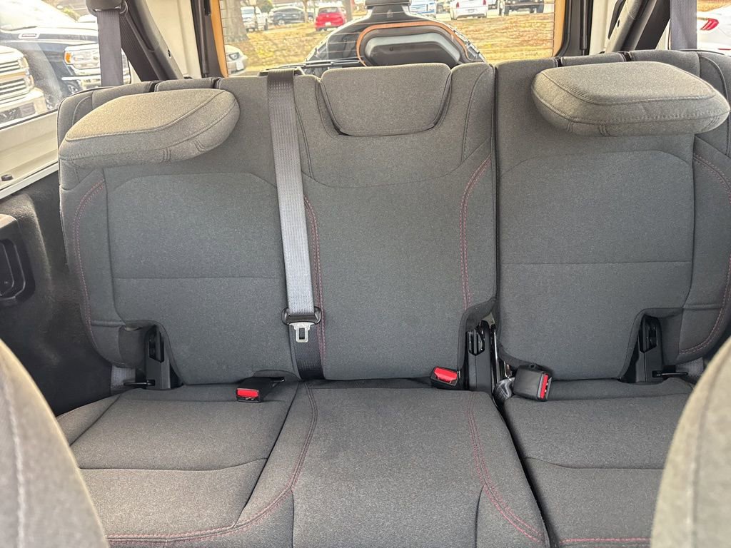 Used 2024 Jeep Wrangler Rubicon image 13