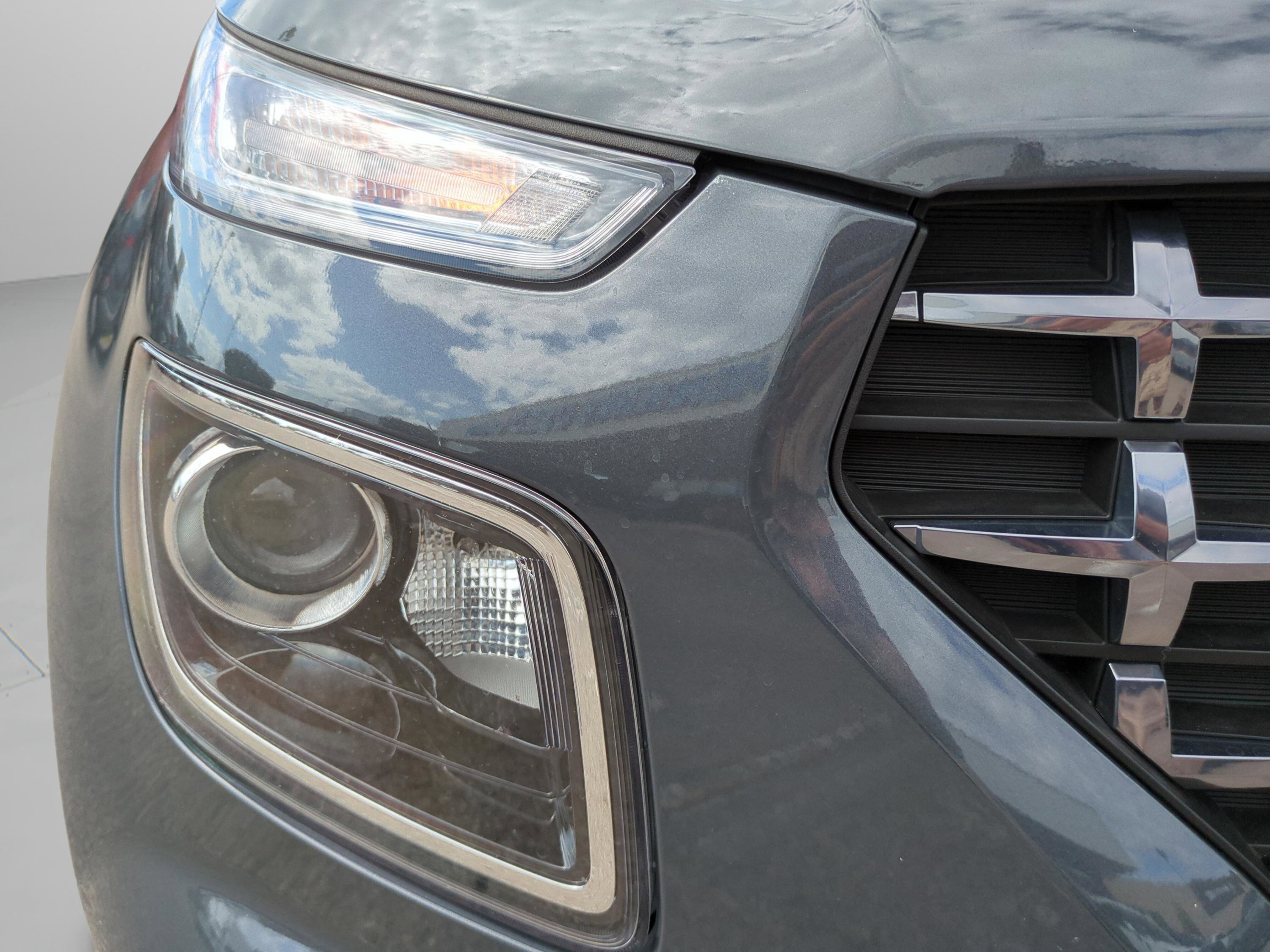 Certified 2023 Hyundai Venue SEL FWD image 9