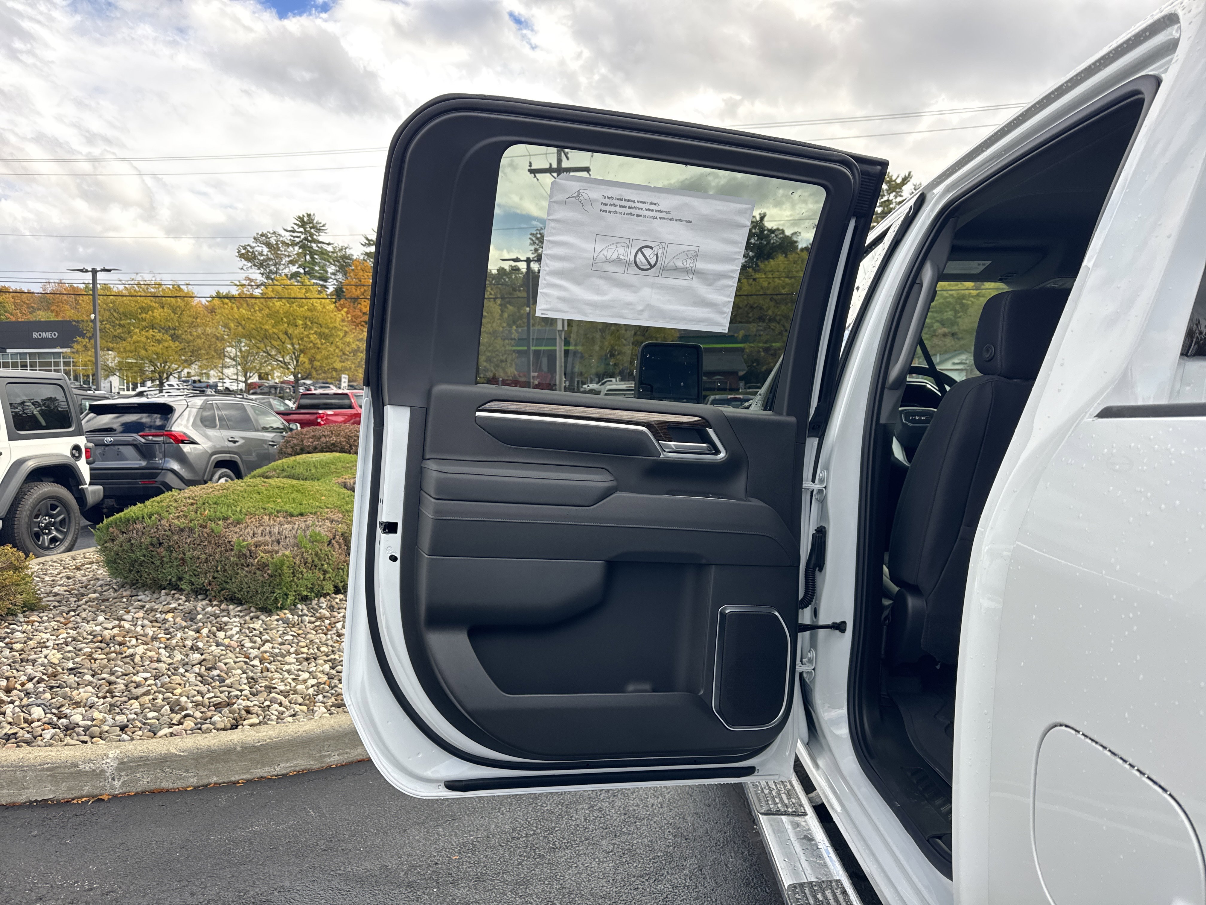 New 2026 GMC Sierra 2500 SLE w/ Preferred Package image 27