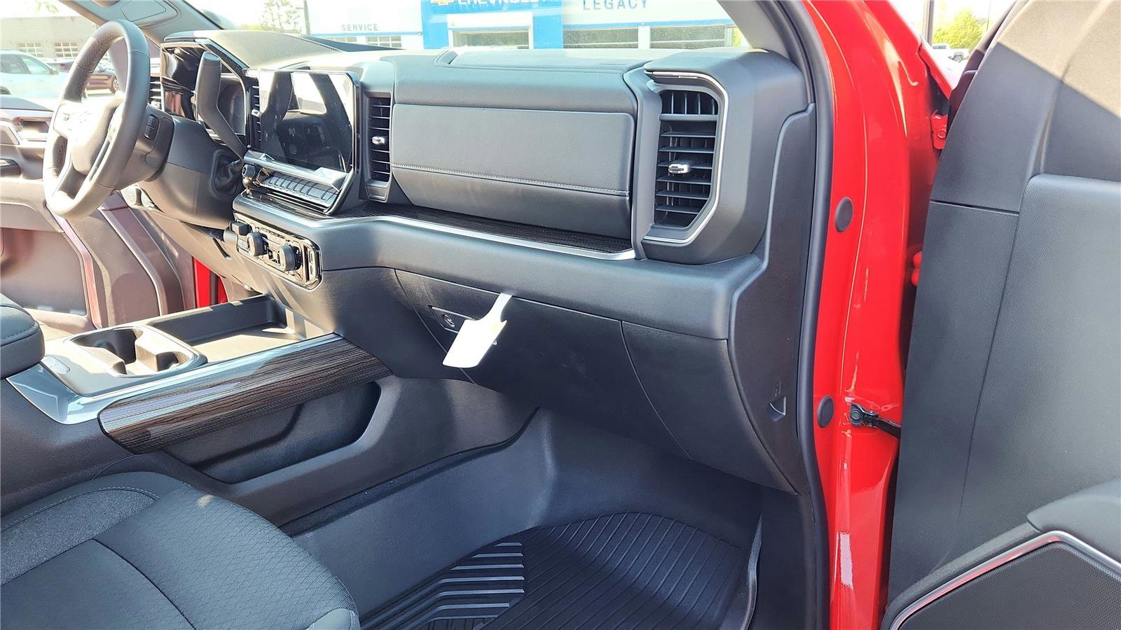 New 2026 Chevrolet Silverado 2500 LT image 19