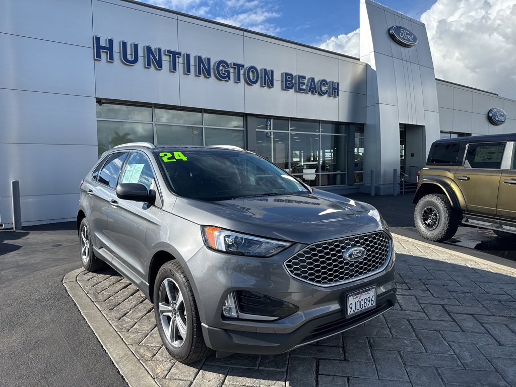 Used 2024 Ford Edge SEL w/ Convenience Package
