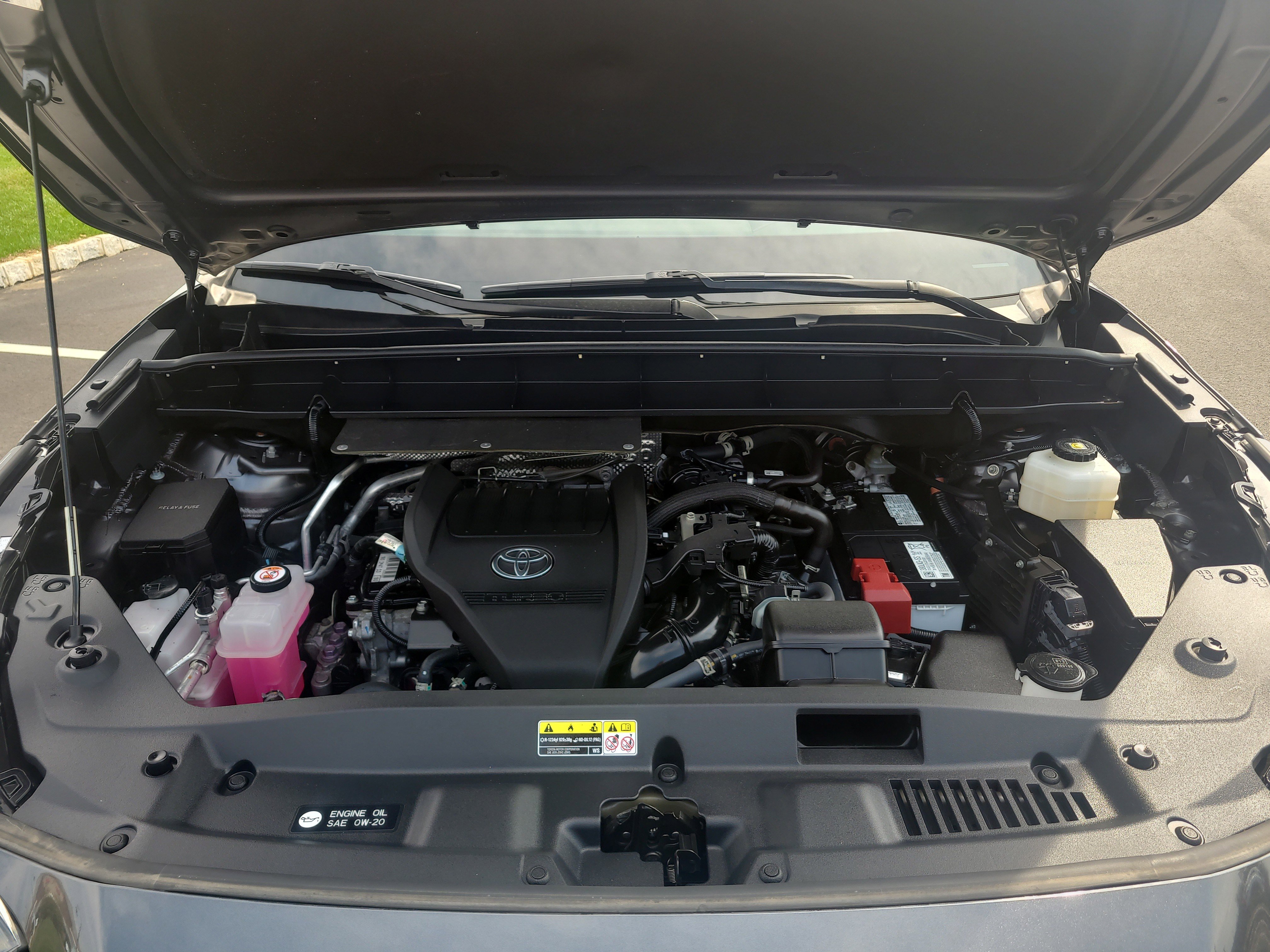 Used 2023 Toyota Highlander L AWD/4WD image 33