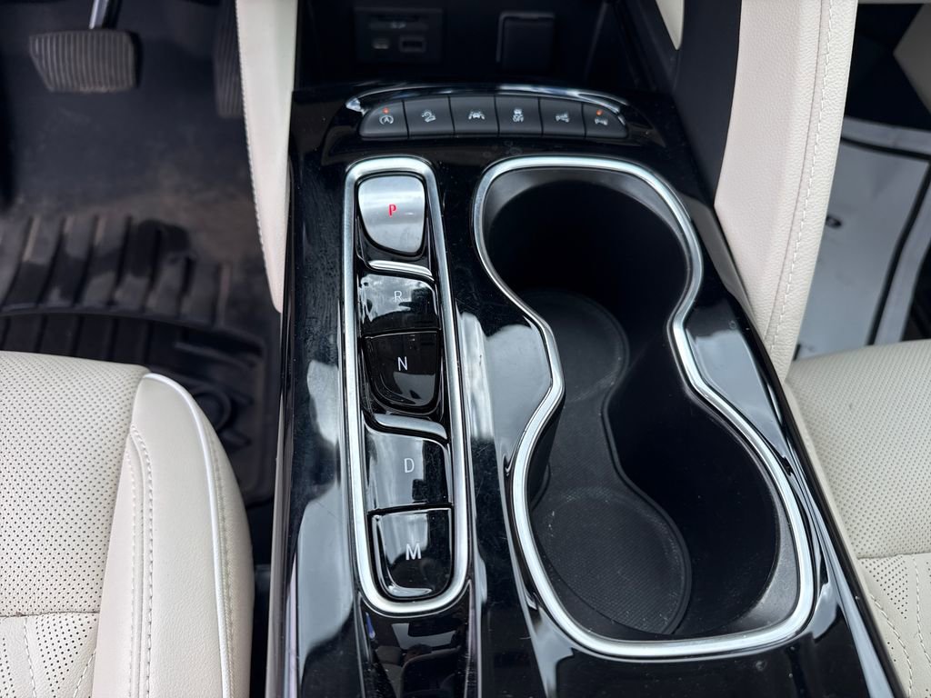 Used 2023 Buick Envision Avenir AWD/4WD image 30