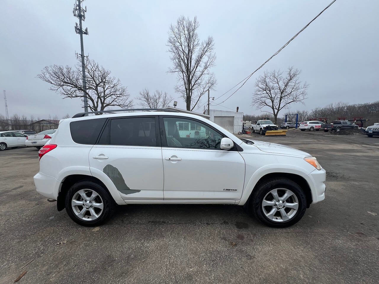 Used 2012 Toyota RAV4 Limited image 4