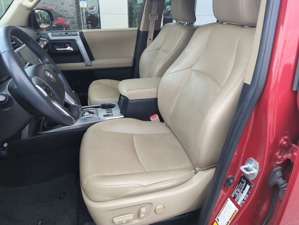 Used 2022 Toyota 4Runner Limited AWD/4WD image 12