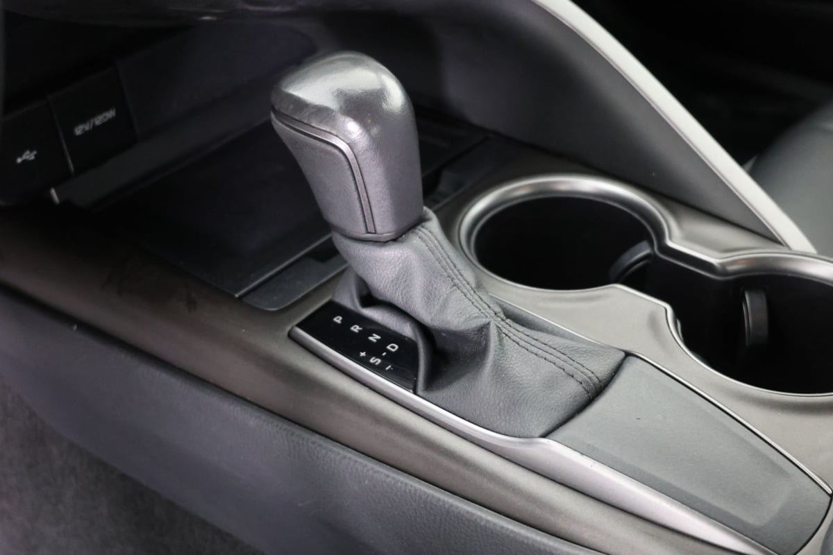 Used 2024 Toyota Camry SE FWD image 6