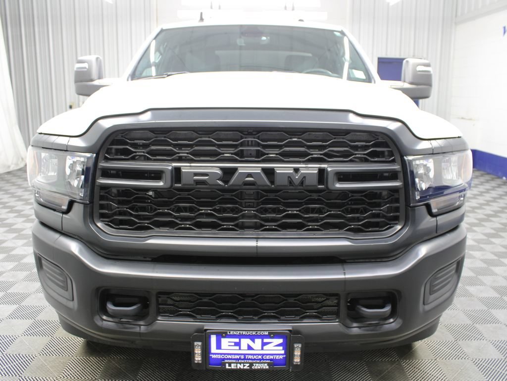 Used 2023 RAM 3500 Tradesman w/ Convenience Group AWD/4WD image 44
