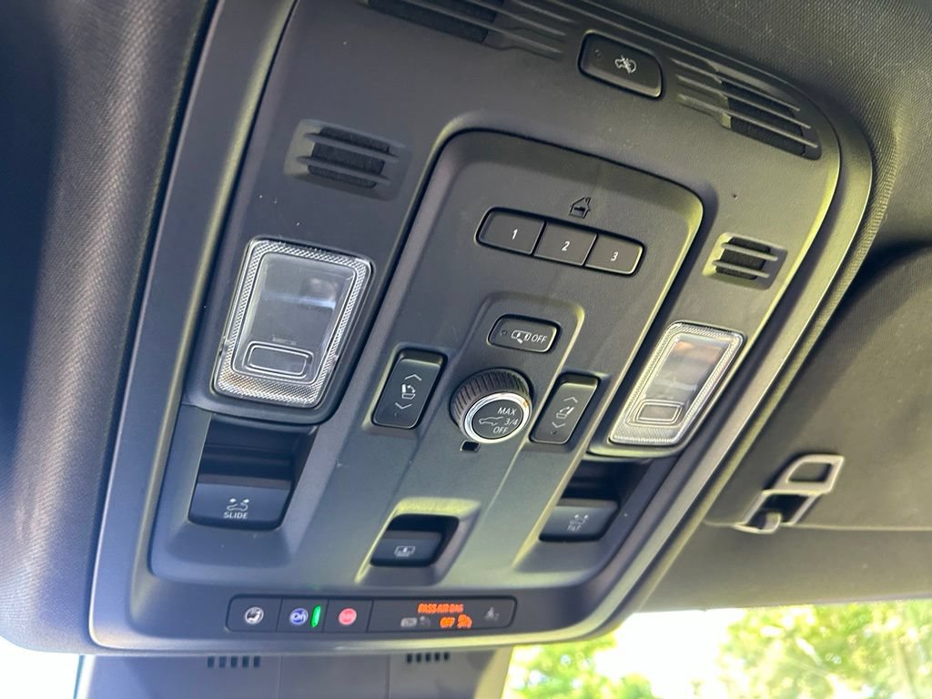 Used 2024 Cadillac Escalade ESV Premium Luxury w/ LPO, Floor Liner Package AWD/4WD image 66