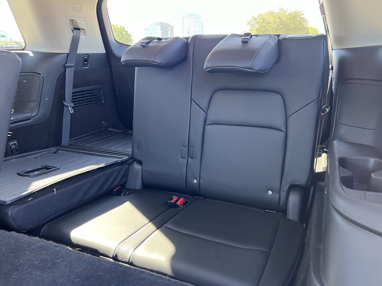Used 2022 Nissan Pathfinder SL w/ Cargo Package FWD image 11