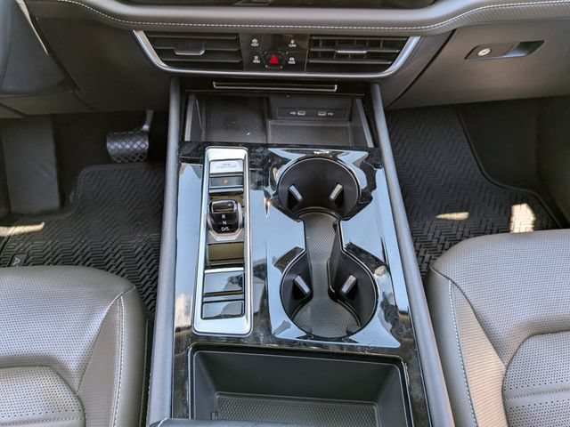 Used 2024 Volkswagen Atlas SEL AWD/4WD image 37