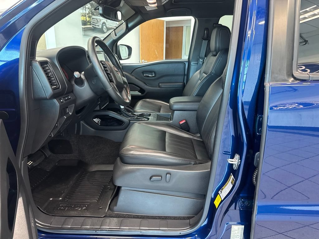 Used 2022 Nissan Frontier PRO-4X w/ Pro-4X Premium Package AWD/4WD image 10
