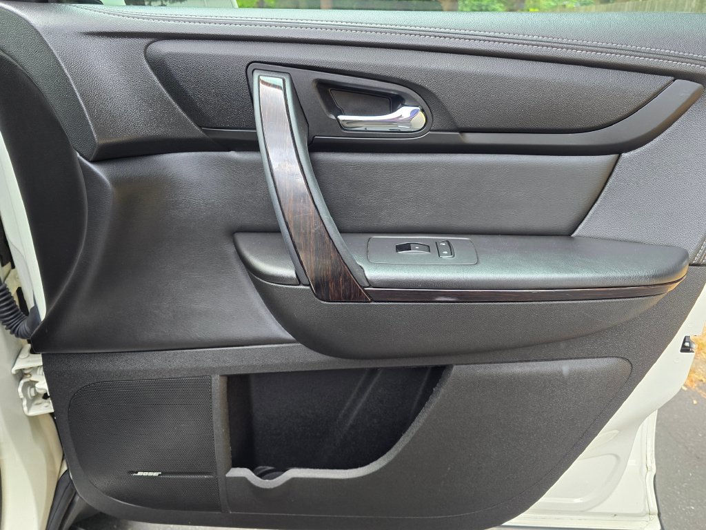 Used 2015 Chevrolet Traverse LTZ AWD/4WD image 14