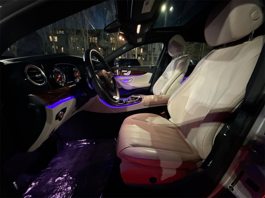 Used 2018 Mercedes-Benz E 300 4MATIC image 13