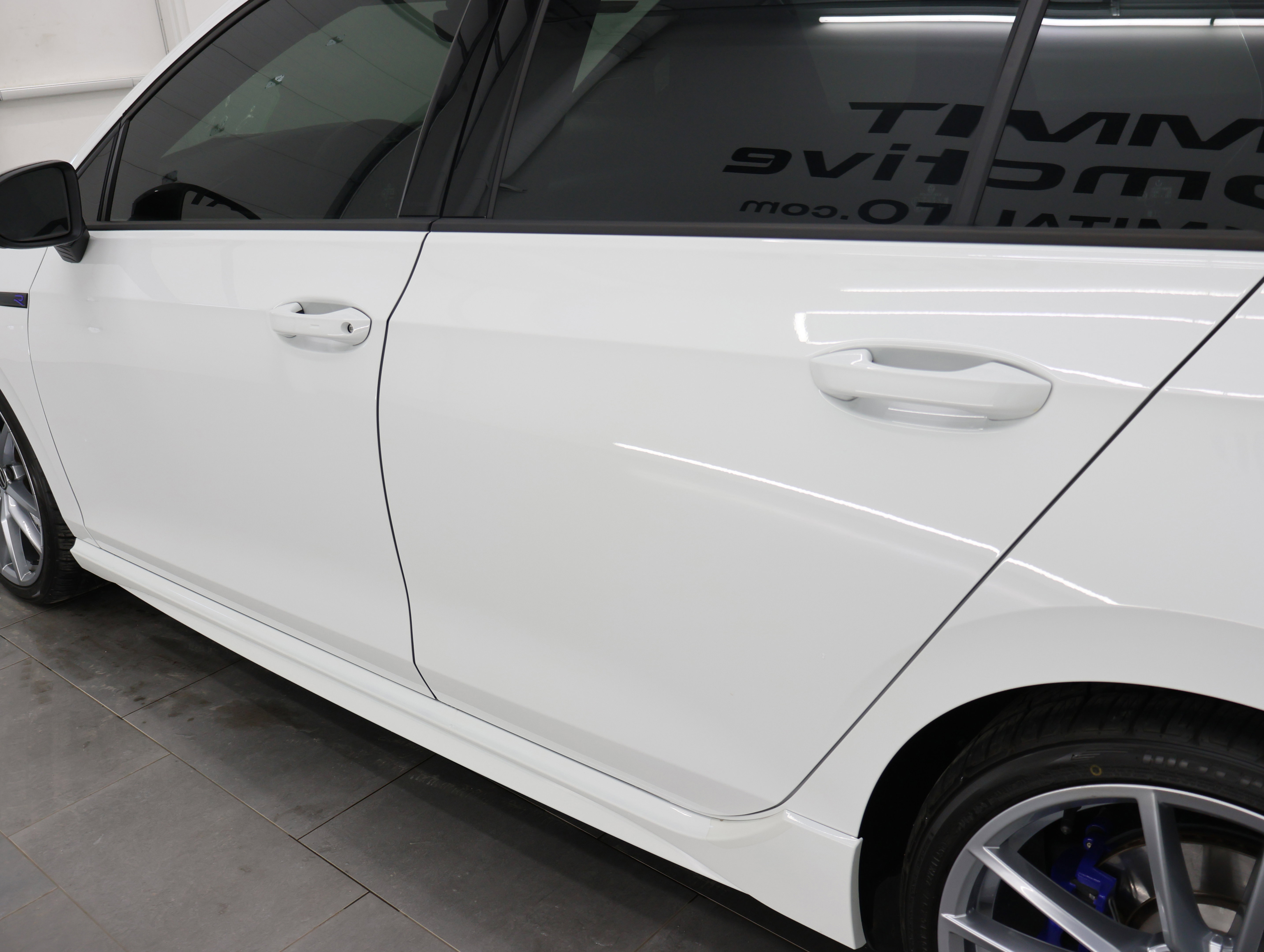 Used 2024 Volkswagen Golf R image 29