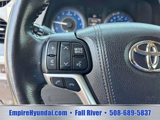 Used 2018 Toyota Sienna XLE w/ XLE Navigation Package AWD/4WD image 23