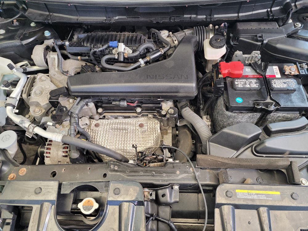 Used 2018 Nissan Rogue SV AWD/4WD image 30