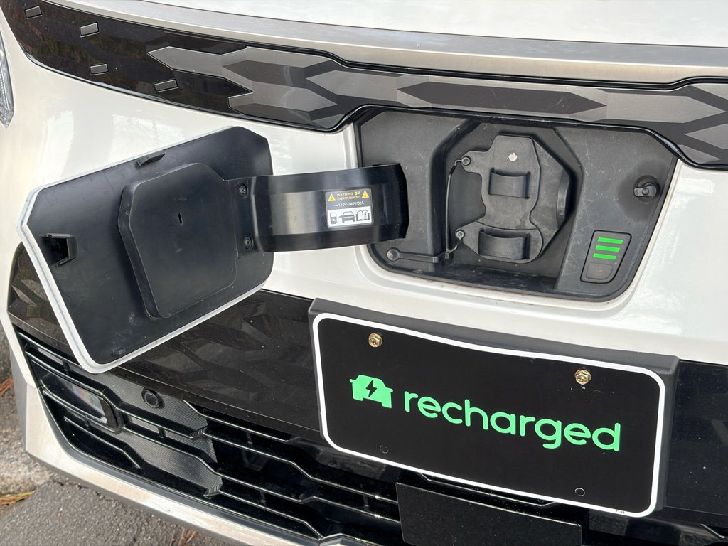 Used 2023 Kia Niro Wave w/ Wave Preserve Package image 5