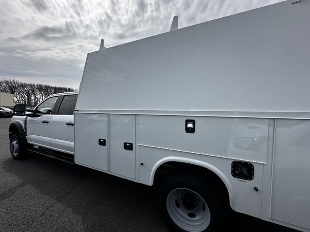 New 2026 Ford F550 4x4 Crew Cab image 8