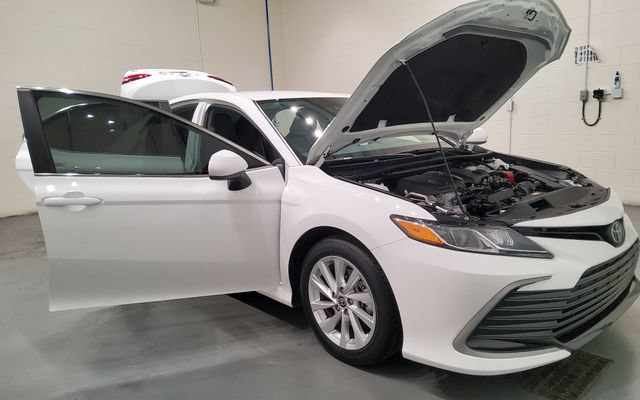 Used 2024 Toyota Camry LE FWD image 9