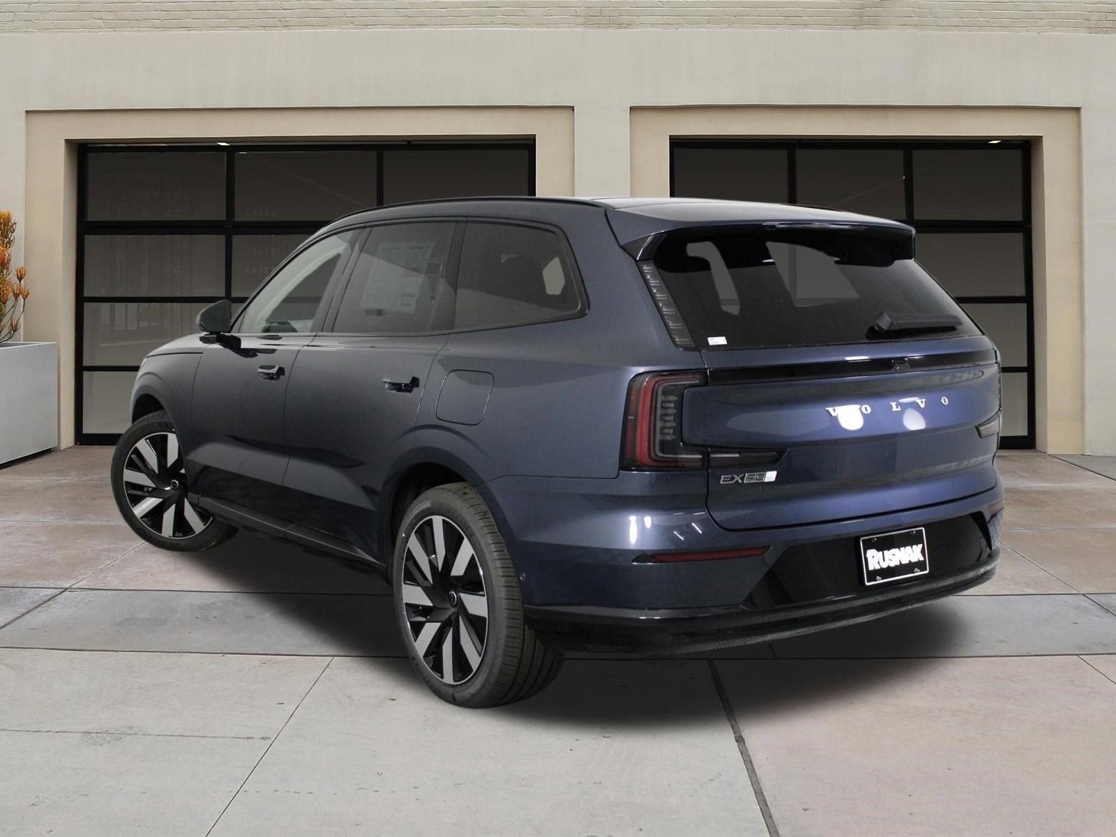 New 2026 Volvo EX90 Ultra AWD/4WD image 3