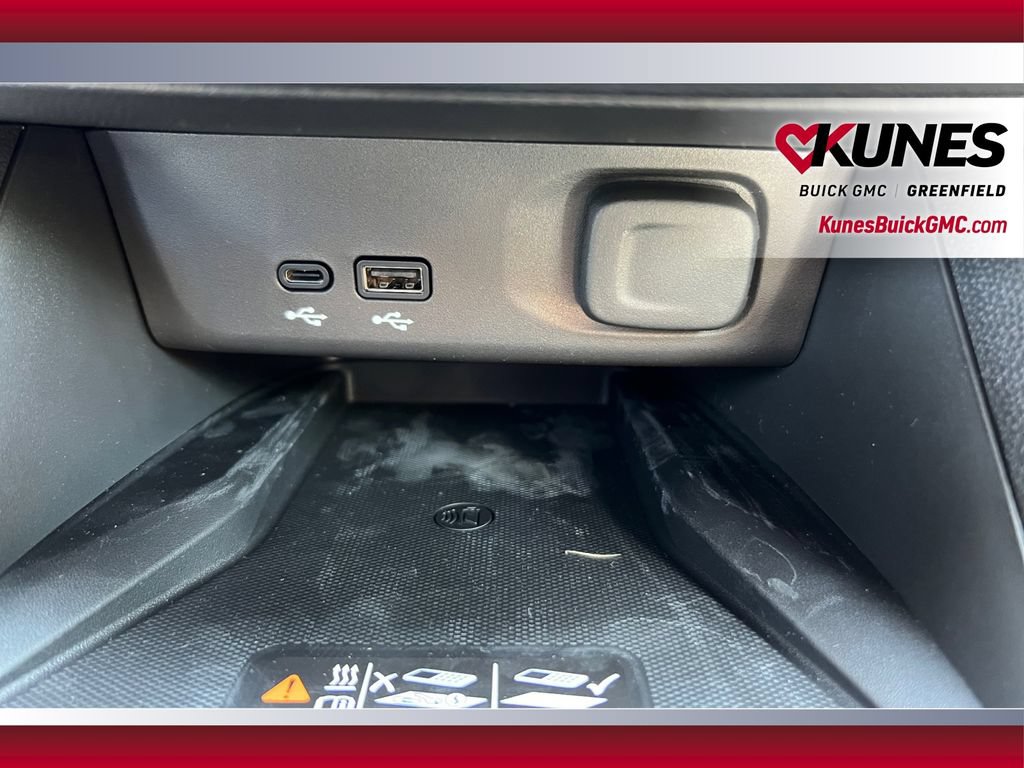 New 2026 Buick Envista Sport Touring w/ Convenience I Package FWD image 33
