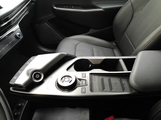 Used 2023 Kia EV6 Wind image 41