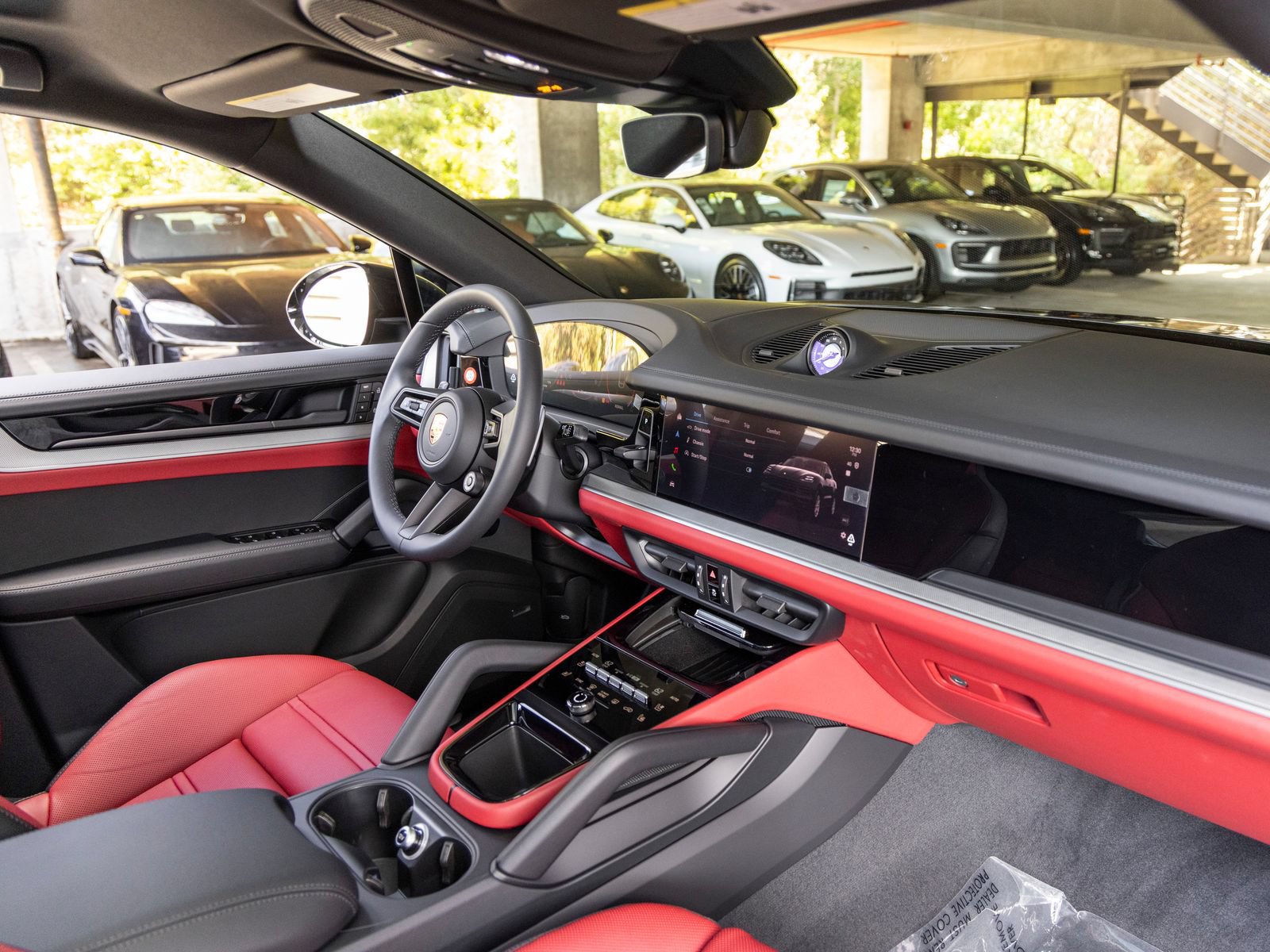 New 2026 Porsche Cayenne Coupe AWD/4WD image 63