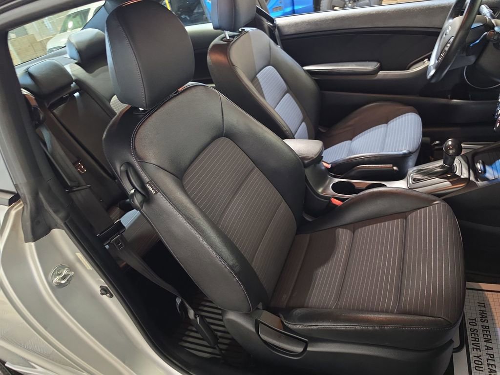 Used 2014 Kia Forte Koup SX FWD image 24