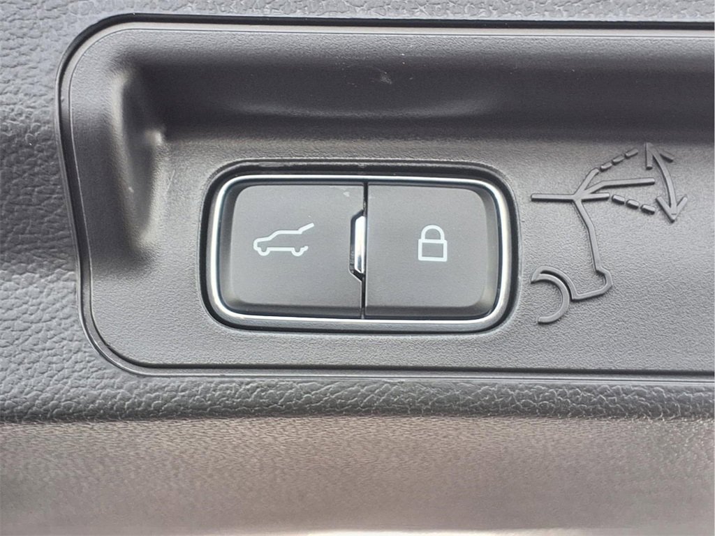 New 2026 Ford Explorer ST-Line image 27