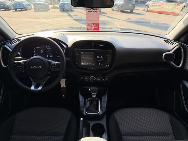 Used 2024 Kia Soul LX FWD image 16