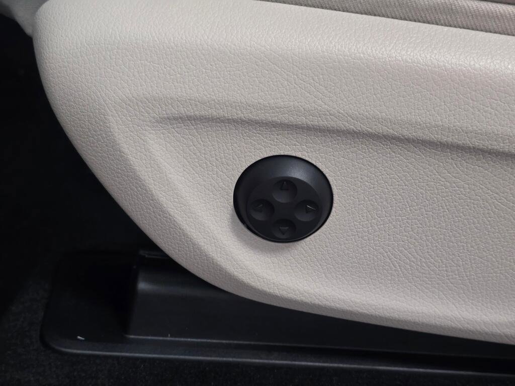 New 2026 Mercedes-Benz GLS 450 4MATIC image 26