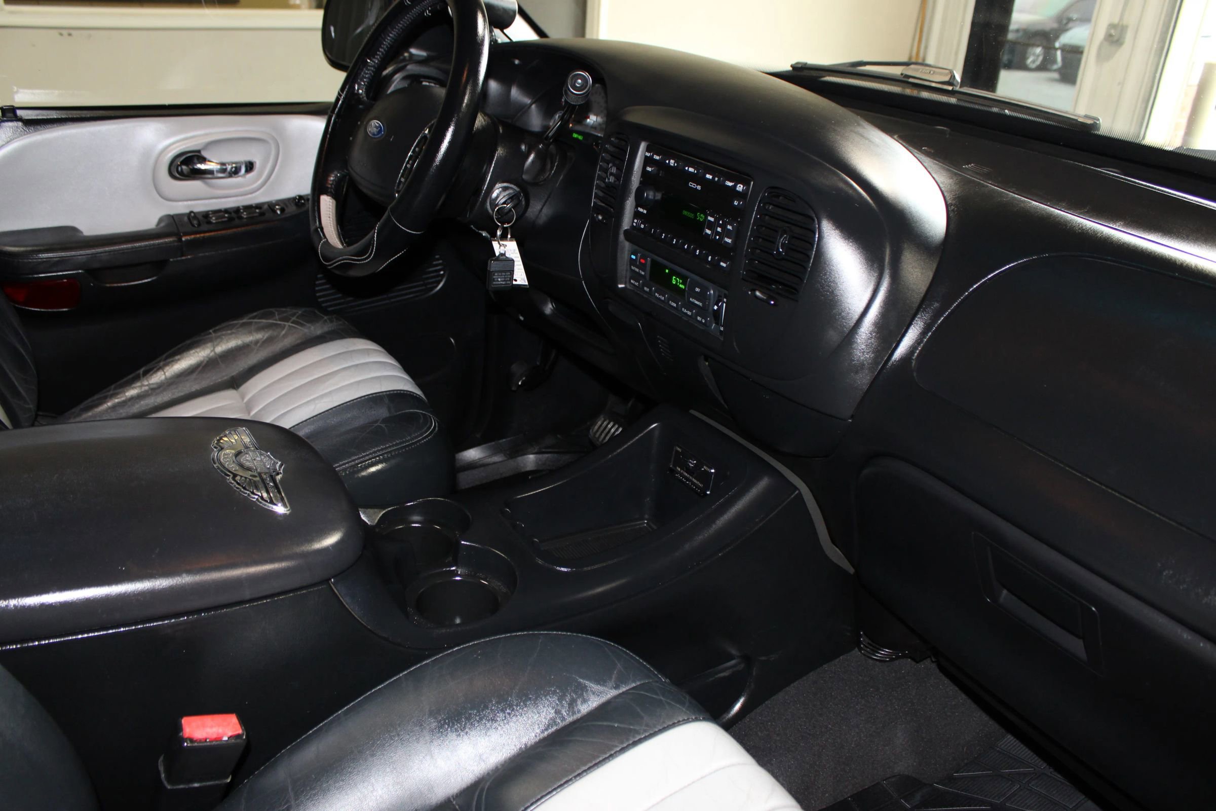Used 2003 Ford F150 Harley-Davidson RWD image 31