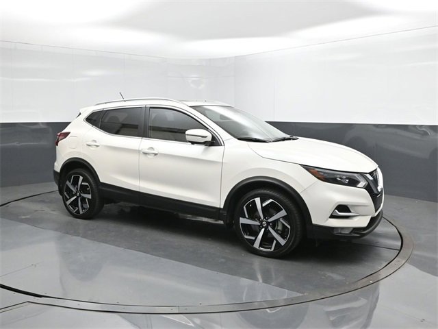 Used 2022 Nissan Rogue Sport SL w/ Premium Package image 17