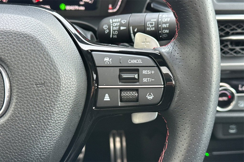 Certified 2025 Acura ADX A-Spec image 30