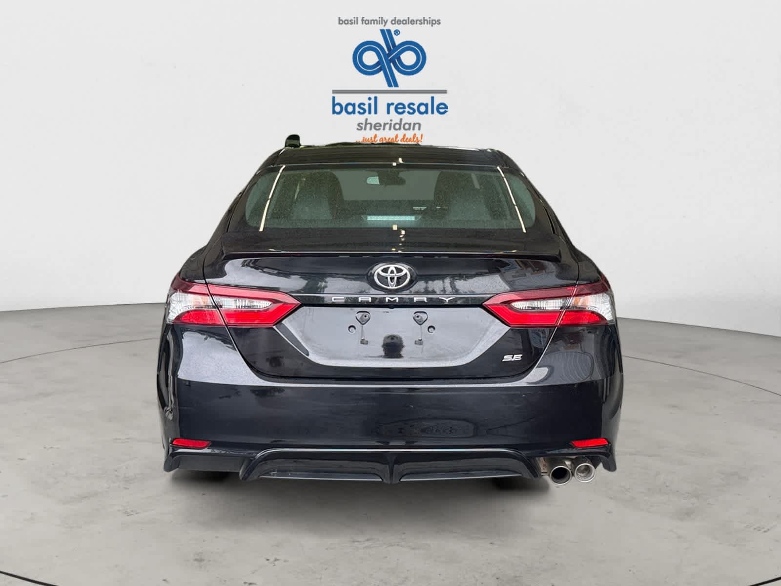 Used 2024 Toyota Camry SE FWD image 5