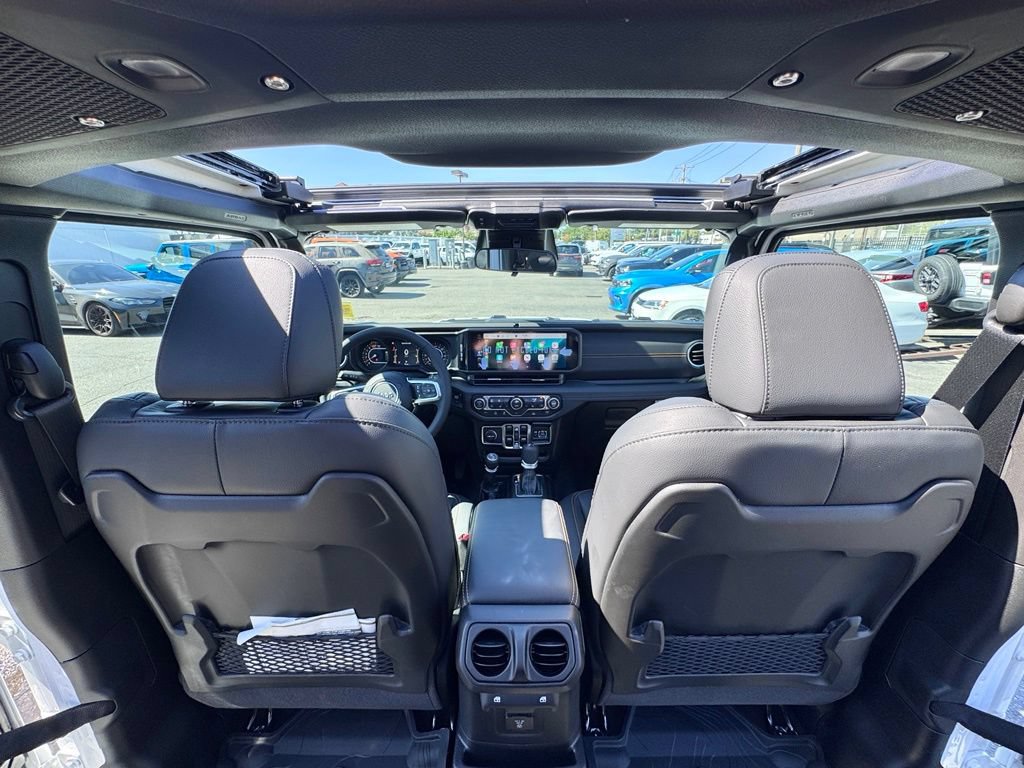New 2026 Jeep Wrangler Unlimited Sahara AWD/4WD image 25