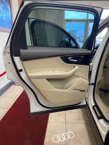 Used 2019 Audi Q7 3.0T Premium Plus w/ Premium Plus Package image 12