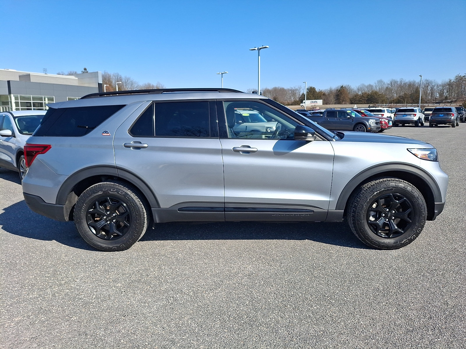 Certified 2022 Ford Explorer Timberline w/ Timberline Technology Package AWD/4WD image 7