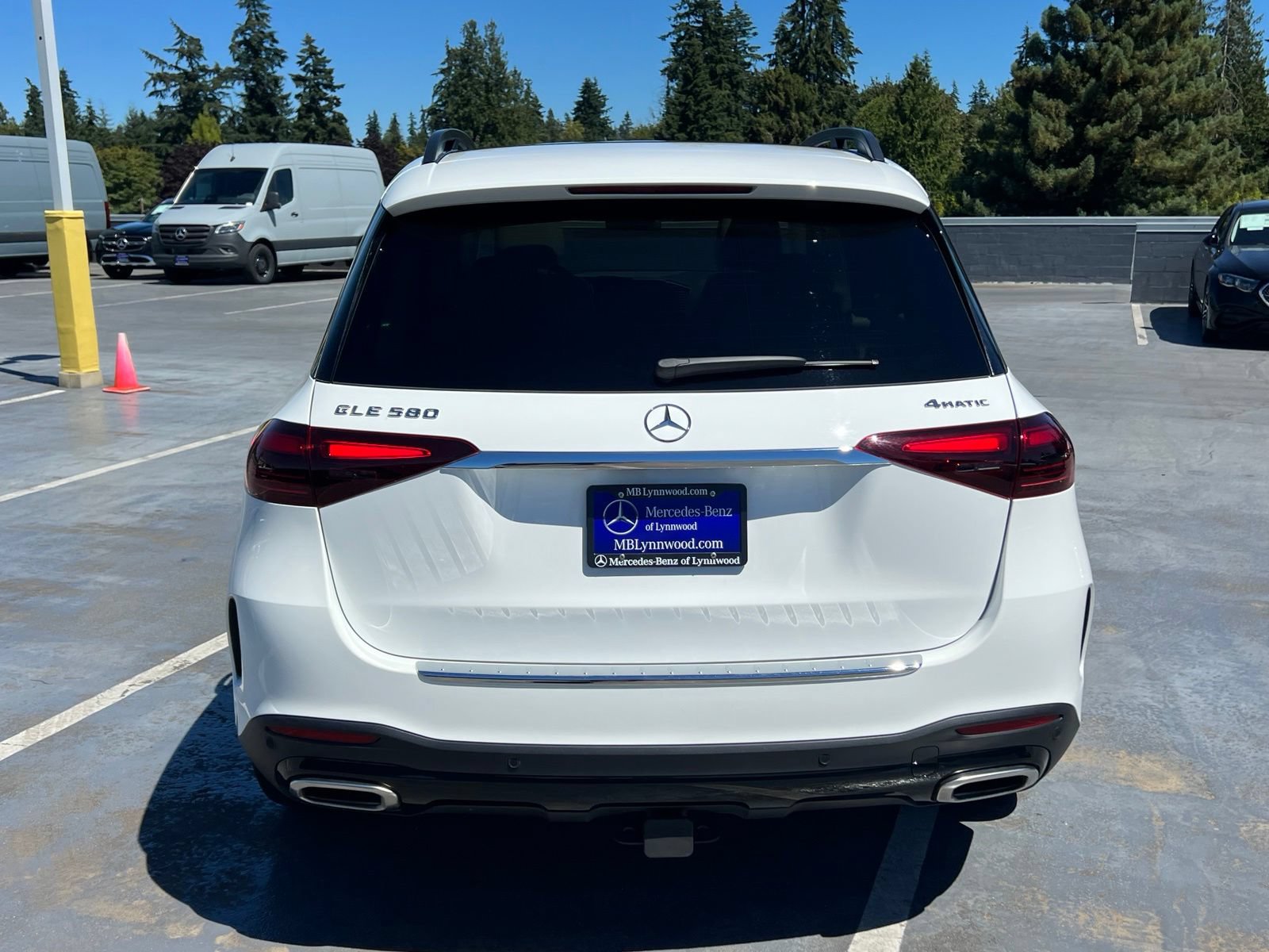 Used 2024 Mercedes-Benz GLE 580 4MATIC image 8